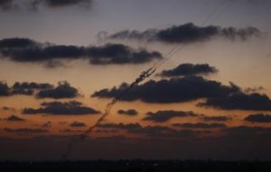 A smoke trail is seen as a rocket is launched from the northern Gaza Strip towards Israel July 16, 2014. Photo: REUTERS